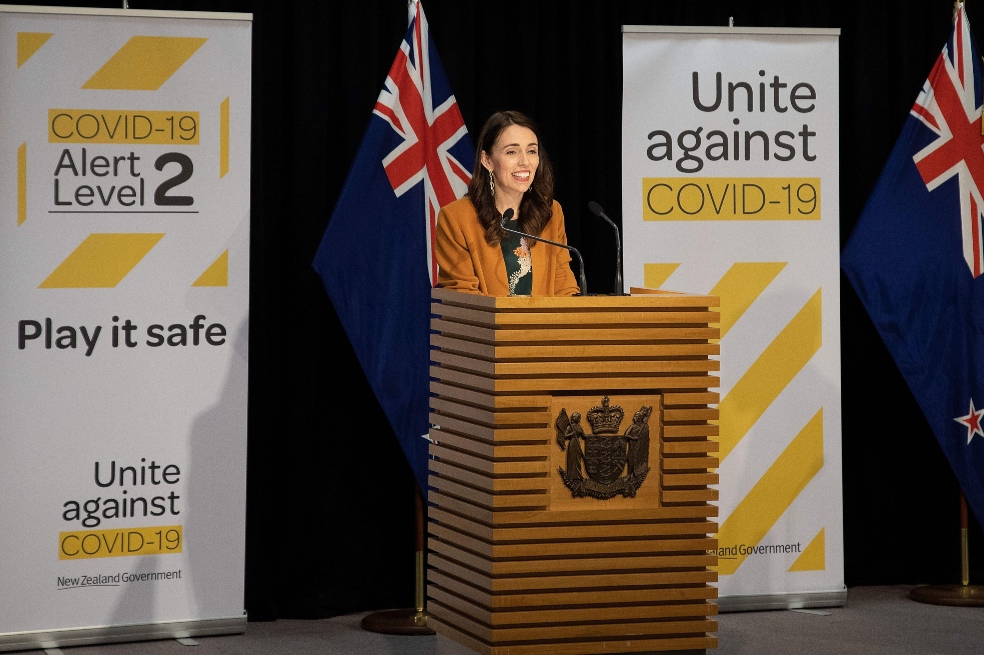 En el caso de Nueva Zelanda y el enfrentamiento de la pandemia, Jacinda Ardern grabó videos sobre la vida cotidiana para concientizar alrededor del confinamiento.