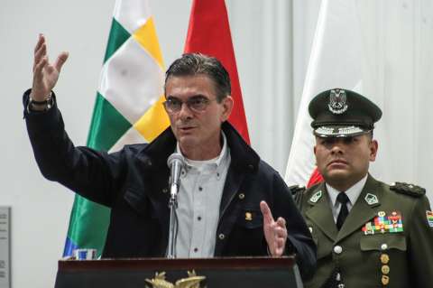 Militares podrán desbloquear vías en Bolivia: Paz promulga ley sobre “Estados de Excepción”