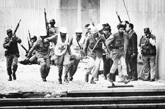 La toma del Palacio de Justicia por el M-19 dejó más de un centenar de personas muertas / Archivo