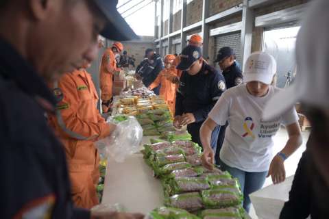 Colombia inaugura centro de acopio de ayuda para Venezuela