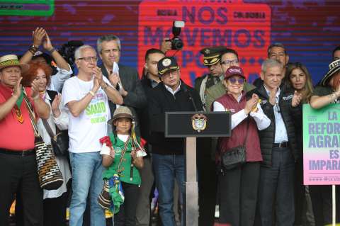 “Con o sin tarima caminaré en la marcha”: Petro sobre movilizaciones del 1° de mayo