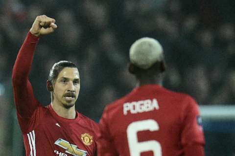 Ibrahimovic pone al Manchester United en cuartos de la FA Cup