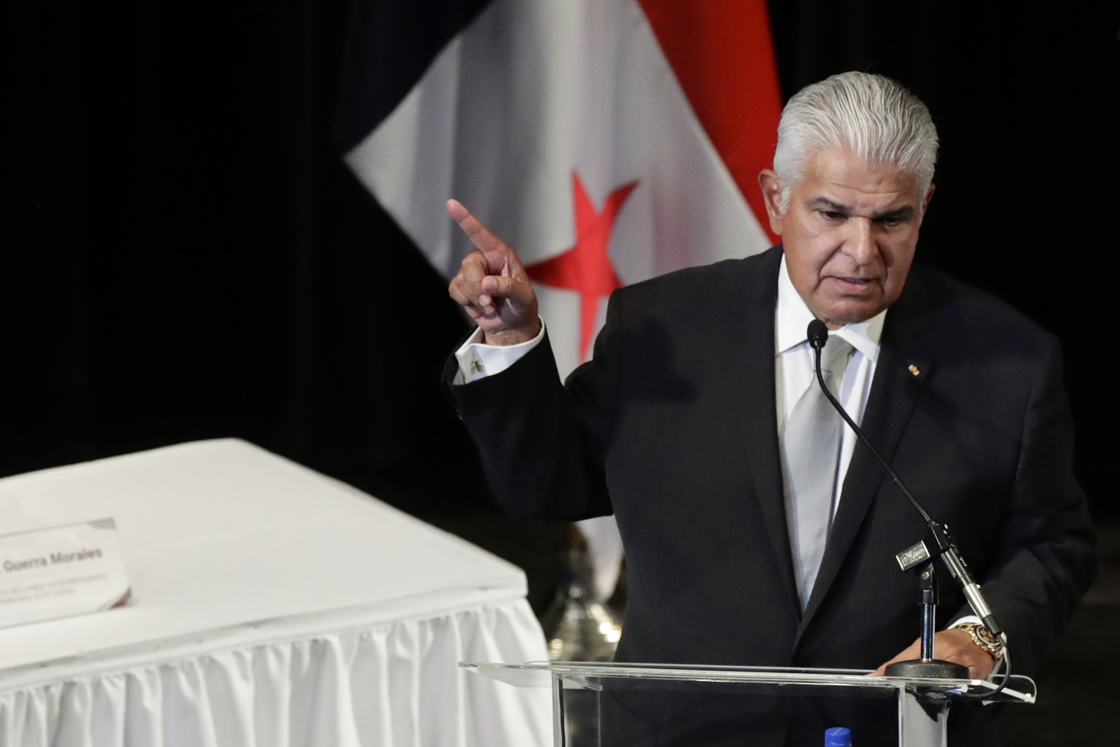 AMDEP1531. CIUDAD DE PANAMÁ (PANAMÁ), 09/05/2024.- José Raúl Mulino habla en el acto donde fue proclamado como presidente electo de Panamá este jueves, en el centro de convenciones Atlapa en Ciudad de Panamá (Panamá). EFE/ Bienvenido Velasco