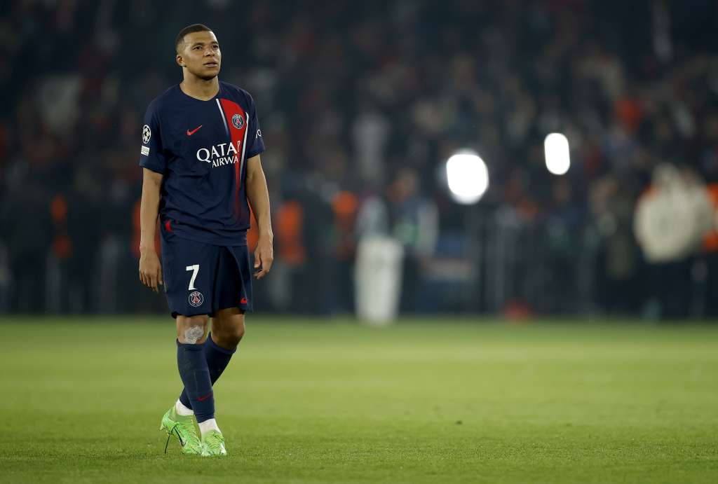 Paris (France), 07/05/2024.- Kylian Mbappe of PSG looks on after the UEFA Champions League semi-finals, 2nd leg soccer match of Paris Saint-Germain against Borussia Dortmund, in Paris, France, 07 May 2024. PSG lost the match 0-1 and the tie 0-2 on aggregate with Borussia Dortmund advancing to the final. (Liga de Campeones, Francia, Rusia) EFE/EPA/YOAN VALAT
