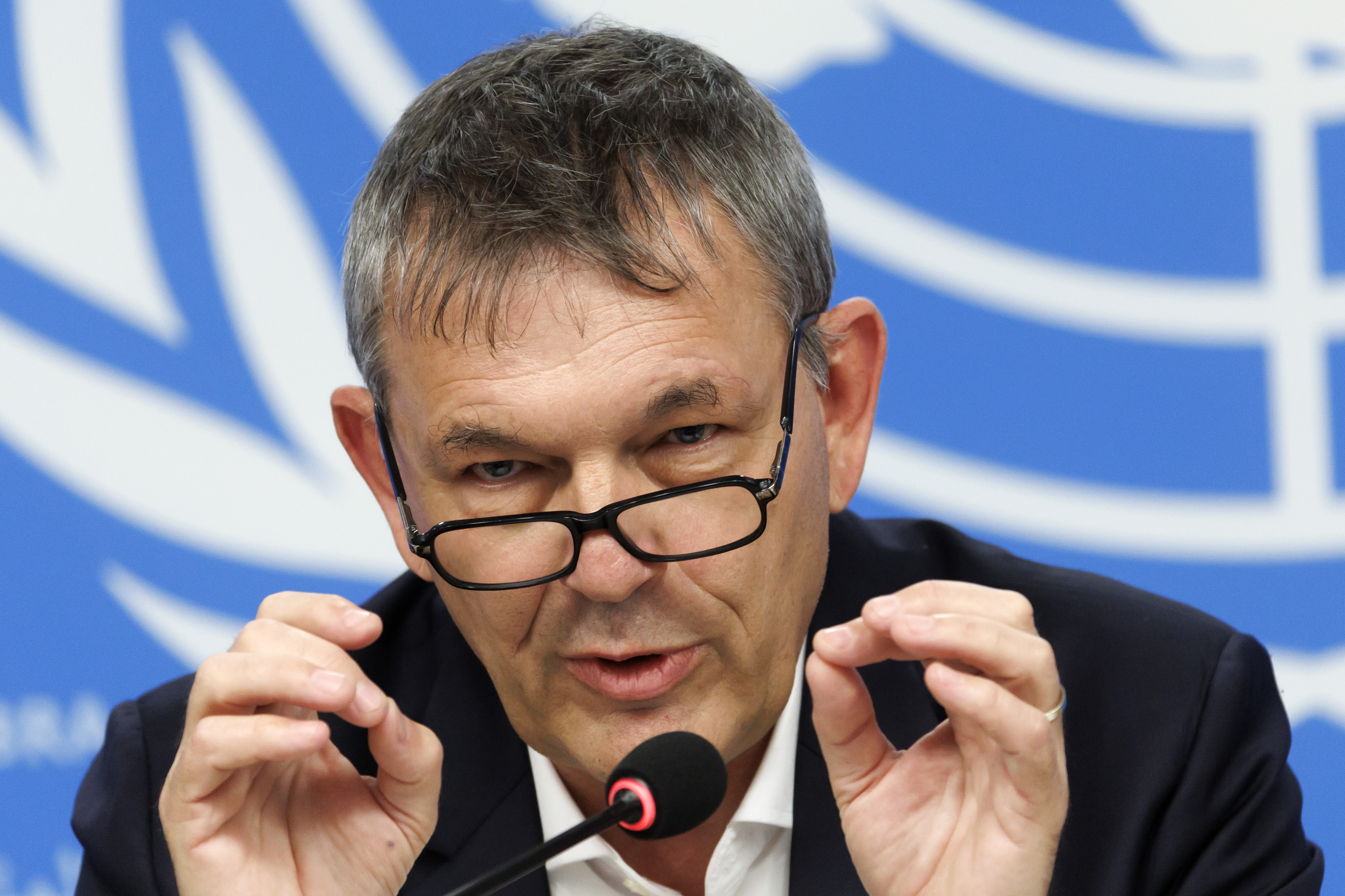 Geneva Geneve Genf (Switzerland Schweiz Suisse), 16/11/2023.- Philippe Lazzarini, commissioner-general of the United Nations Relief and Works Agency for Palestine Refugees in the Near East (UNRWA), speaks to the media on the humanitarian crisis unfolding in Gaza and UNRWA's response during a press conference at the European headquarters of the United Nations (UN) in Geneva, Switzerland, 16 November 2023. (Suiza, Ginebra) EFE/EPA/SALVATORE DI NOLFI