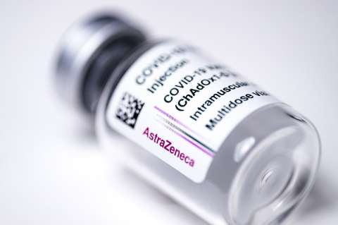 Vacuna del covid-19: los detalles del contrato que firmó Colombia con AstraZeneca