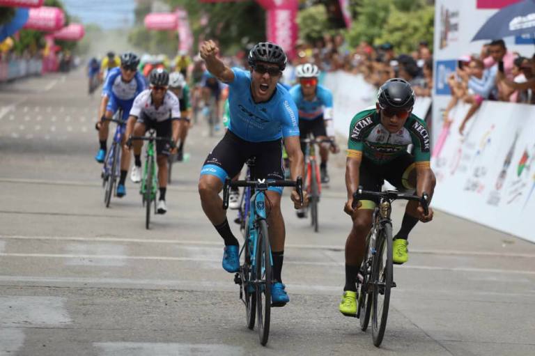 Carlos Alzate triunfó en la quinta etapa de la Vuelta a Colombia