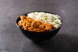 Aquí está la receta para preparar pollo al curry con yogur griego