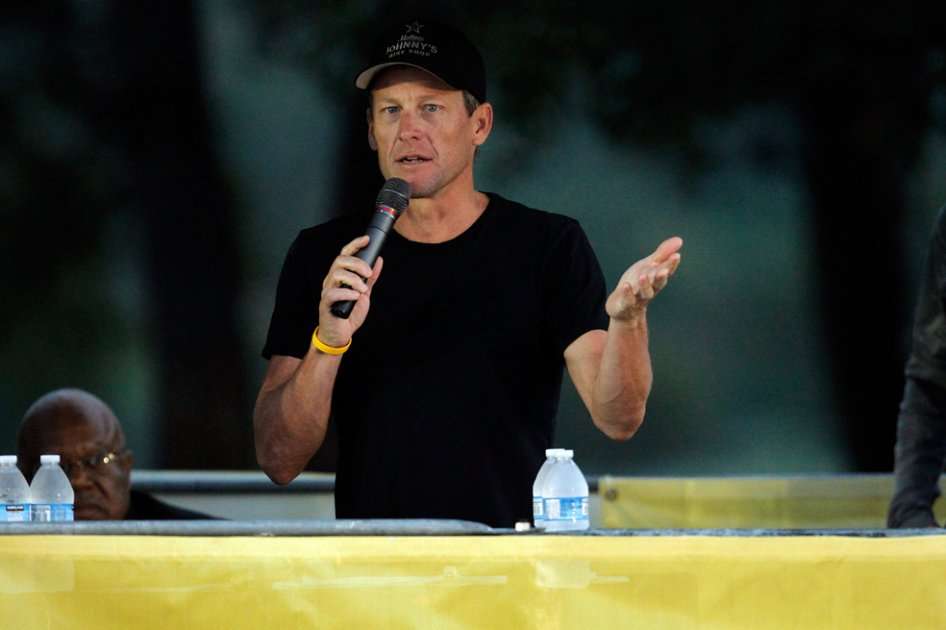 Lance Armstrong, el expedalista que ahora está en el ojo del huracán / AFP