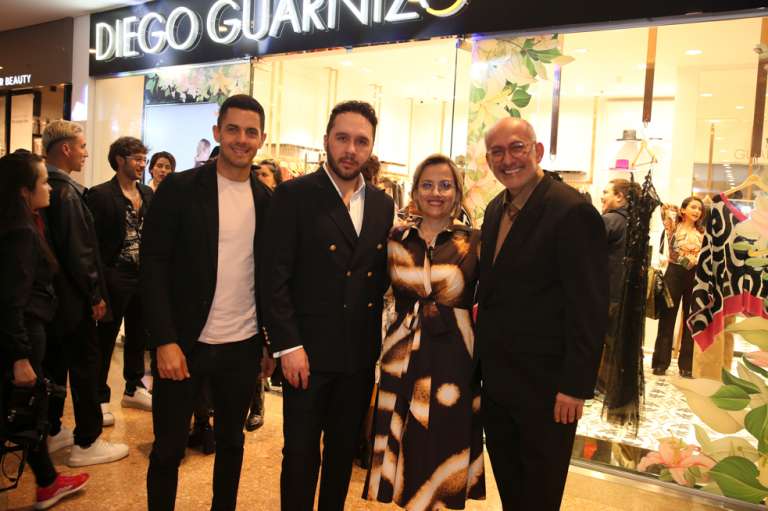 Sebastián Díez, Alejandro Pérez, Patricia Velásquez y Diego Guarnizo