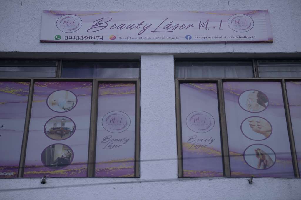 Fachada de este centro de estética, ubicado en Tunjuelito; lugar donde fue vista por última vez Yulixa Tolosa.