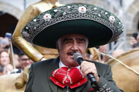 ¿Supuesta hija no reconocida de Vicente Fernández estaría pidiendo su herencia?
