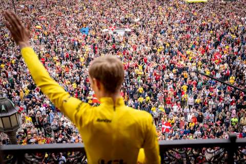 Vingegaard es recibido como un héroe en Copenhague