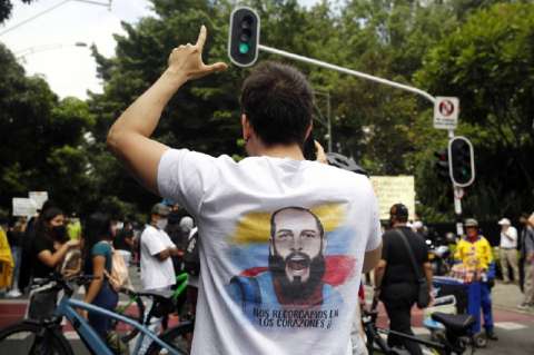 Caso Lucas Villa: las comunicaciones que comprometen a la Policía tras su atentado