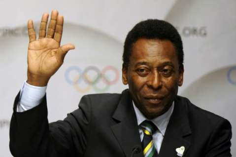 Santos enseñó que la capital de Brasil no es Buenos Aires: Pelé