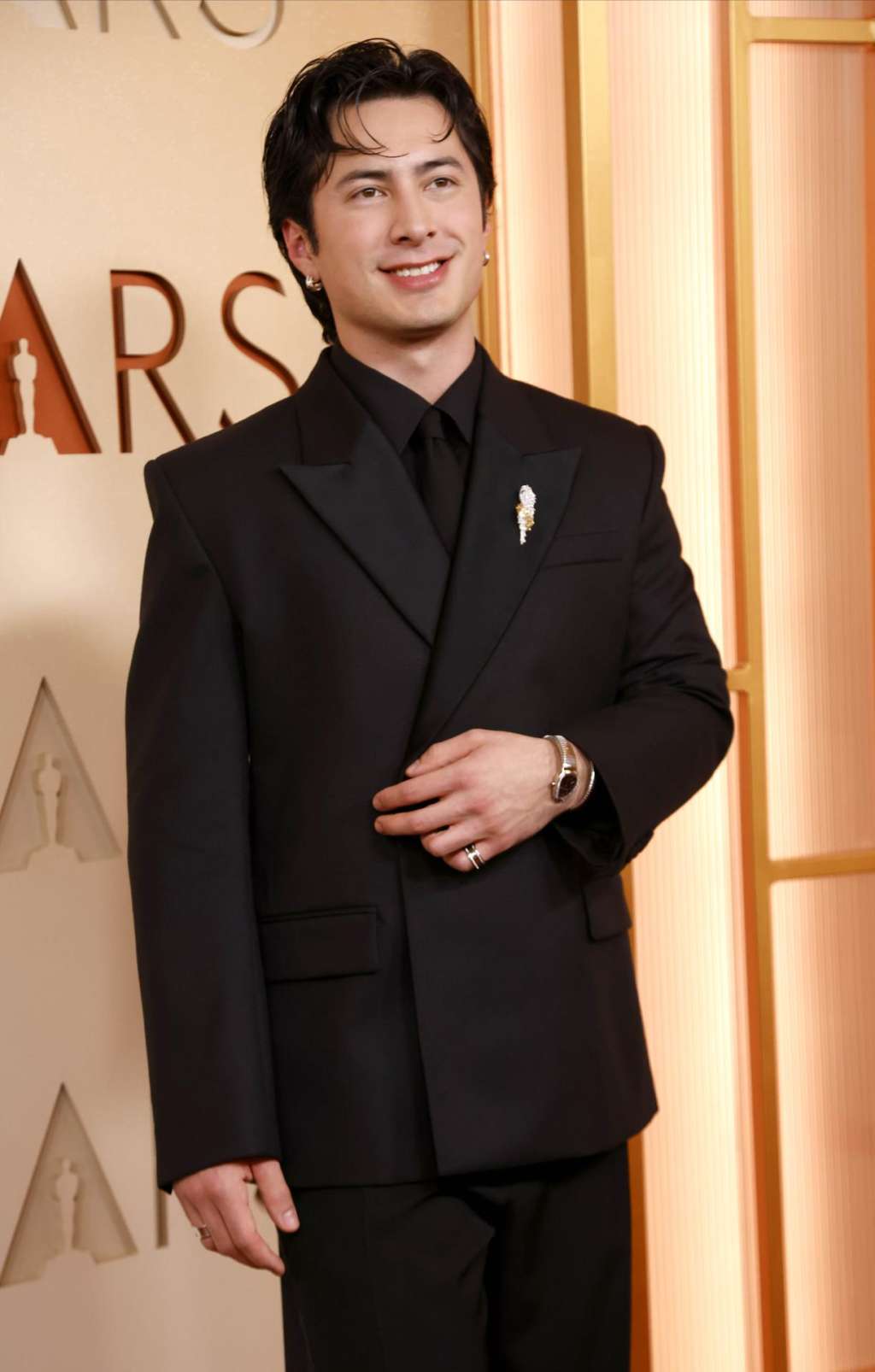 Los Angeles (United States), 15/03/2026.- Hudson Williams arrives for the 98th annual Academy Awards ceremony at the Dolby Theatre in Los Angeles, California, USA, 15 March 2026. EFE/EPA/JILL CONNELLY