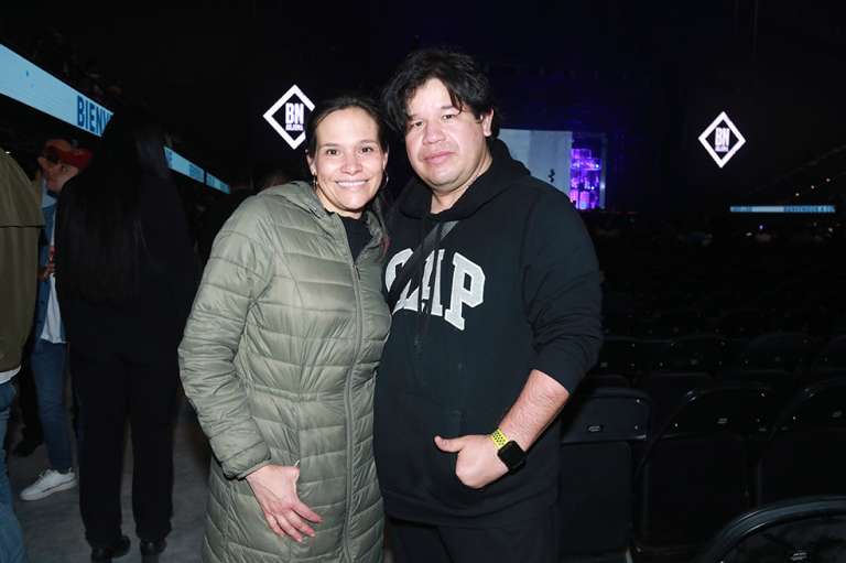 Erika Puentes y Hernan Puentes Ricardo Arjona