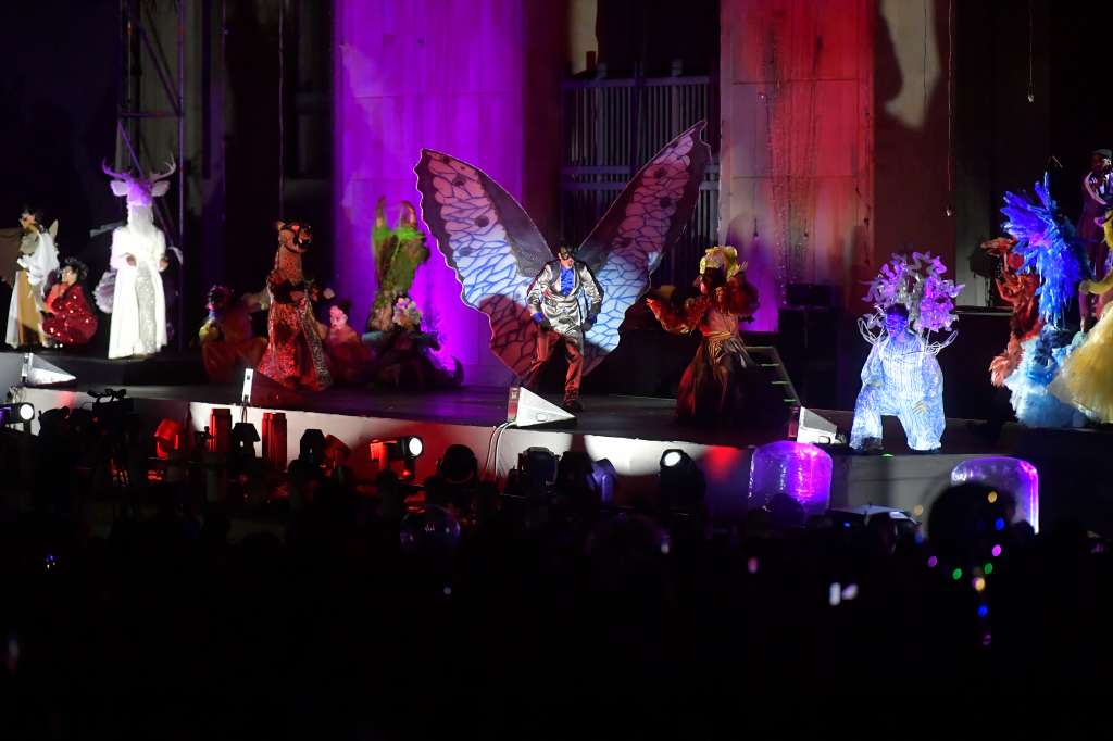 Presentación de este espectáculo en la Plaza de Bolívar, evento para navidad.