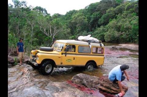 Excursión en camioneta en Caño Cristales