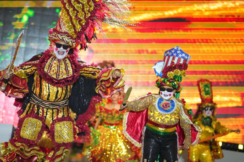 El escudo del Junior de Barranquilla presente en la Lectura del Bando del Carnaval 2026.