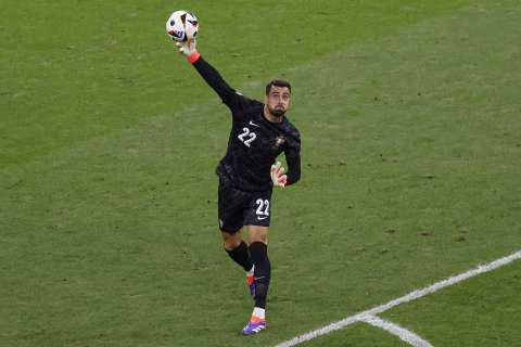 Eurocopa: Portugal se impuso a Eslovenia en los penaltis y enfrentará a Francia