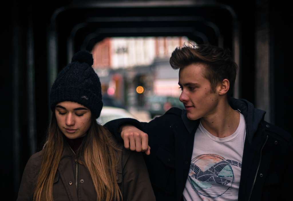 4 signos que te enamoran pero no te corresponden