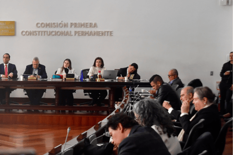 Congreso respaldó proyecto que castiga con cárcel la violencia digital de género