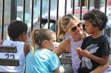 Heidi Klum lanza colección de camisetas diseñadas por su hijo de seis años