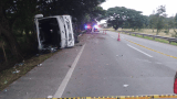 Accidente de bus dejó una adolescente muerta y 18 heridos en el norte del Valle
