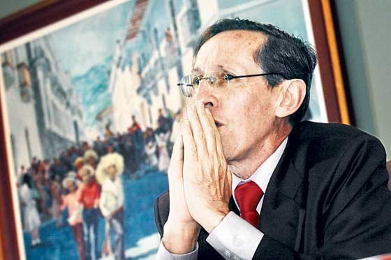 El proyecto de Navarro Wolff para que guerrilleros puedan participar en política