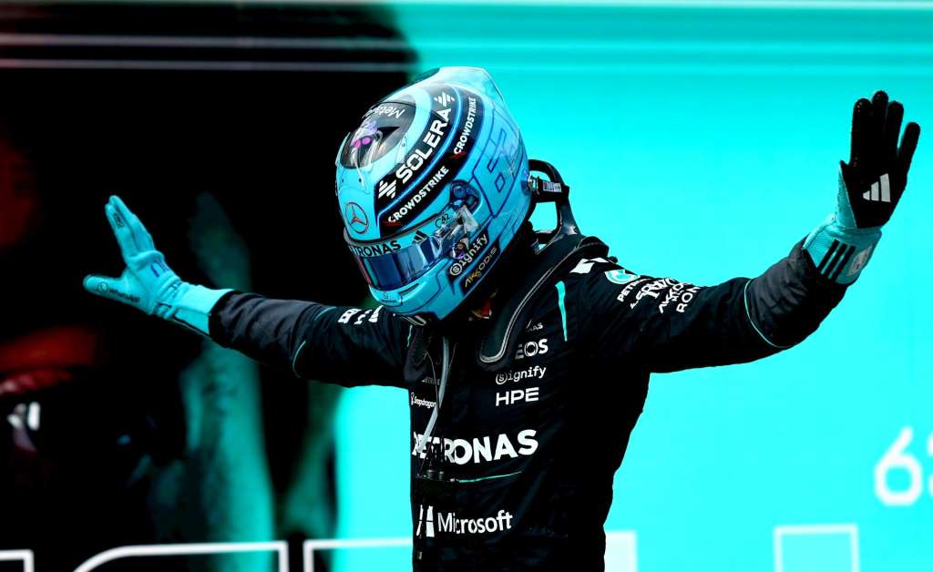 SPIELBERG (Austria), 28/06/2026.- Mercedes driver George Russell of Britain celebrates after winning the 2026 Formula 1 Austrian Grand Prix at the Red Bull Ring race track in Spielberg, Austria, 28 June 2026. (Fórmula Uno, Reino Unido) EFE/EPA/ANNA SZILAGYI