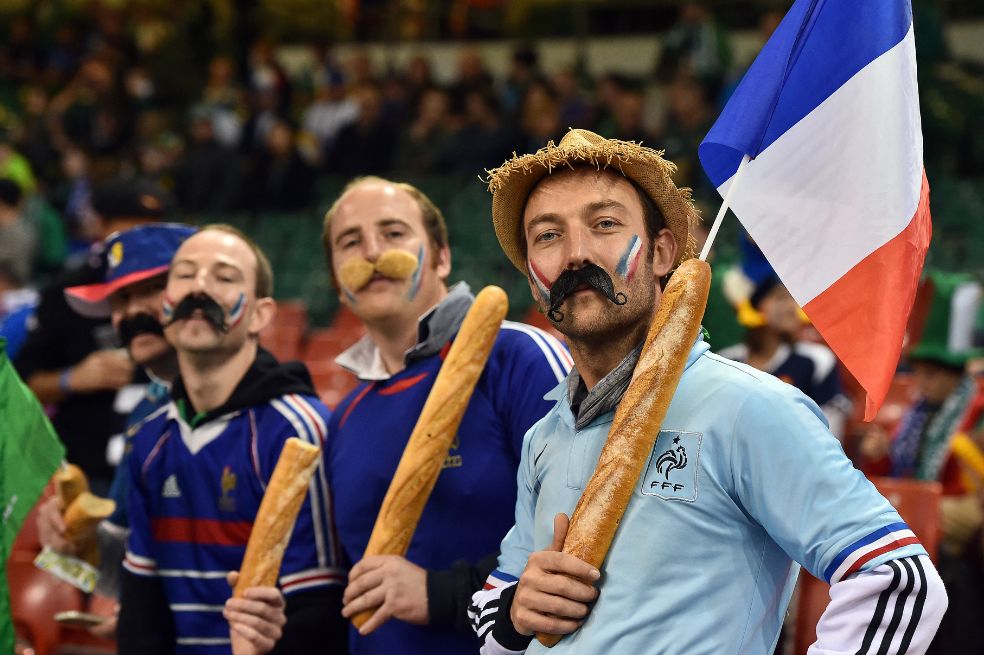 Cada año se venden unas 6.000 millones de "baguettes" en Francia, lo que significa que unos 12 millones de consumidores la piden en las panaderías cada día.