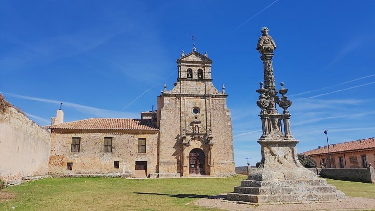 Polémica por la restauración de la ermita del Mirón de Soria en España
