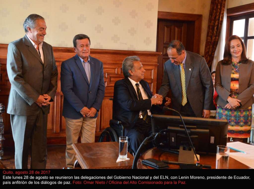 Delegados de paz del Gobierno y el Eln, reunidos con el presidente de Ecuador, Lenin Moreno. / SIG