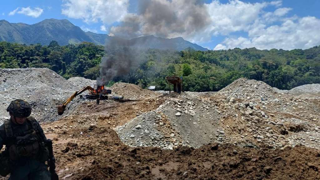 Las actividades de minería ilegal en la zona afectaron cientos de hectáreas de recursos naturales.