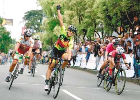 La travesía de la ciclista Diana Peñuela por Europa