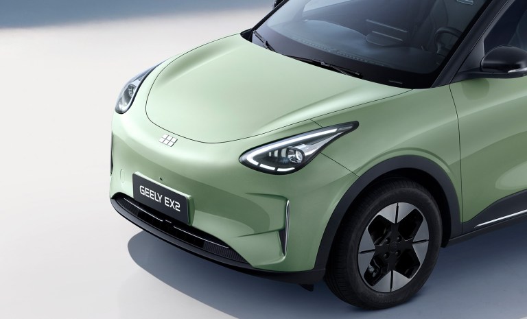 Geely llega oficialmente a Colombia con dos carros eléctricos y un híbrido PHEV