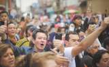 Una segunda vuelta de extremos y sin centro