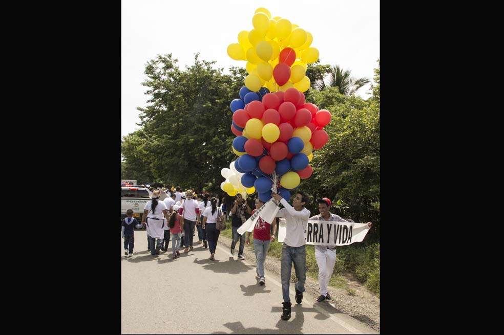 Cerca de 10.000 personas se dieron cita en el municipio de El Carmen de Bolívar para clamar por la paz y la reconciliación en el país. / Mininterior
