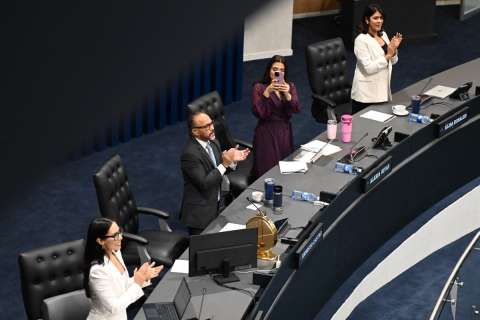 El Salvador aprueba prisión perpetua a menores criminales
