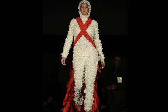 Condones, materia prima de la moda