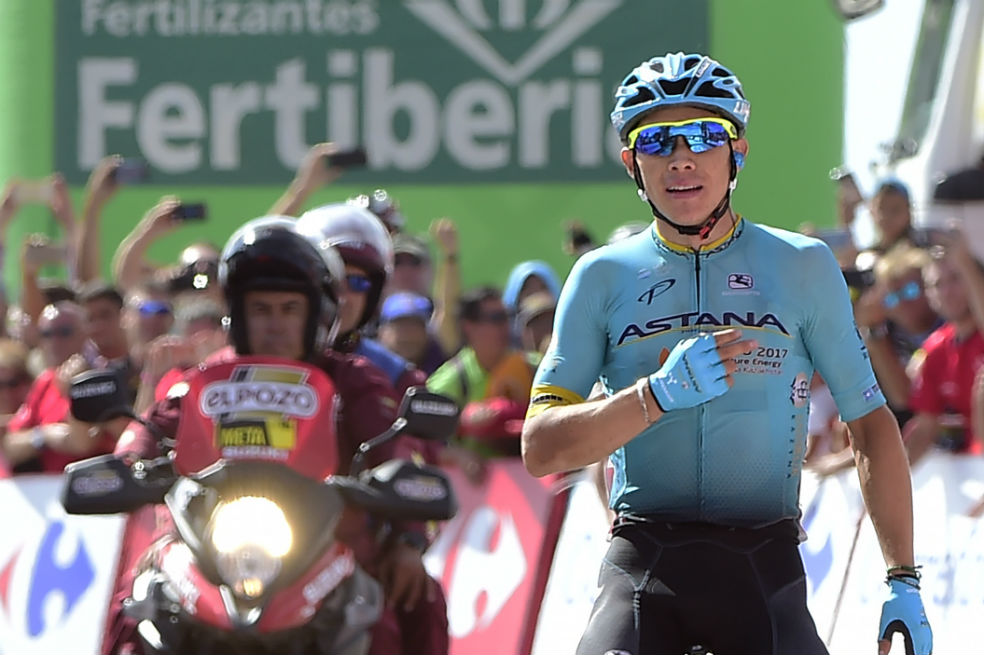 Miguel Ángel López ganó la etapa 15 de la Vuelta a España.  / AFP
