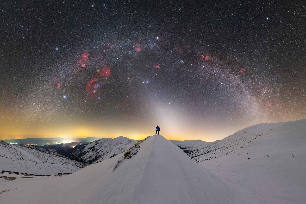 "Cielo invernal sobre las montañas", en Low Tatras, Eslovaquia.