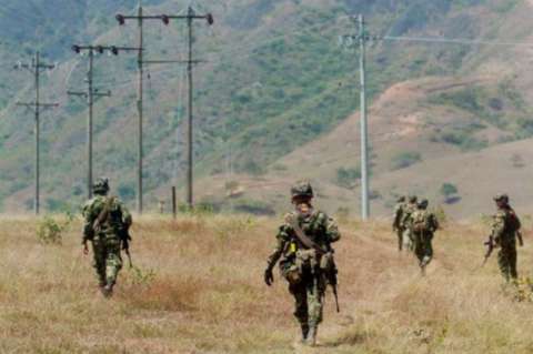 Volantes ofrecen falsos cursos a nombre del Ejército en Huila