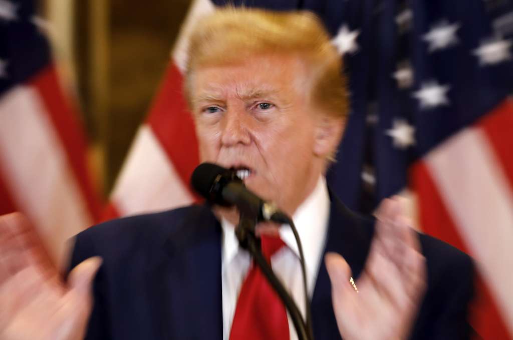 New York (United States), 31/05/2024.- Seen through a zoomed lens, former US President Donald Trump speaks at a press conference at Trump Tower the day after a jury found him guilty on all 34 counts in his hush money criminal trial in New York State Supreme Court in New York, New York, USA, 31 May 2024. Trump will be sentenced on 11 July 2024. (Nueva York) EFE/EPA/PETER FOLEY