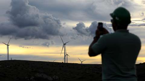 Las energías renovables en América: entre la promesa y el desarrollo
