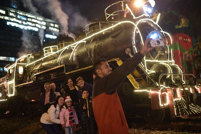 Tren de la Sabana en época decembrina