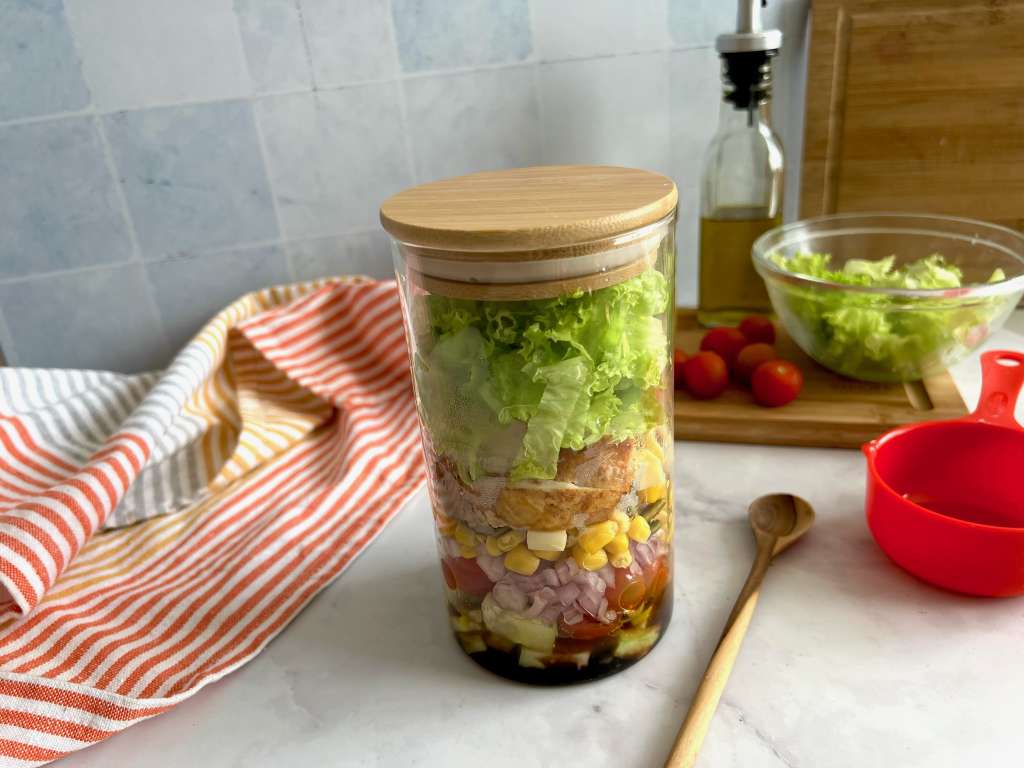 Jar salad