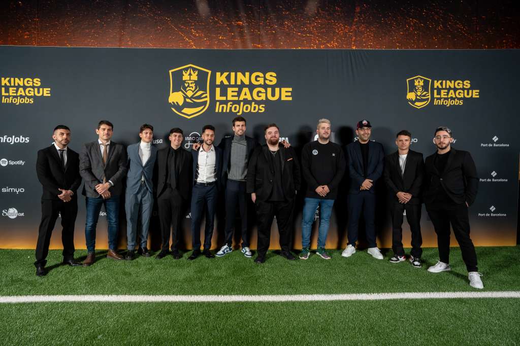 Los presidentes de la King's League. De izquierda a derecha: DjMaRiiO, Iker Casillas, Javier Buyer, Eric Buyer, TheGrefg, Gerard Piqué, Ibai Llanos, Perxitaa, Gerard Romero, Adrián Contreras y Spurcito.