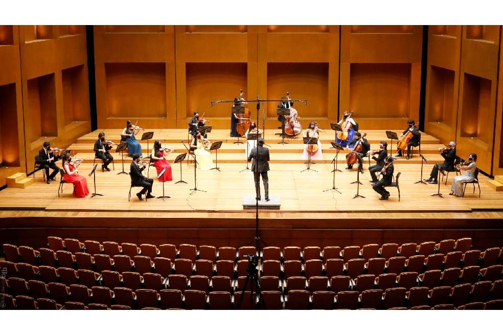 Conformada por 40 jóvenes, la Orquesta Filarmónica Juvenil incluye en su repertorio obras del período clásico y romántico, particularmente de compositores como Beethoven, Mozart, Haydn, Mendelssohn y Brahms, entre otros.